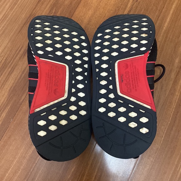 boys adidas NMDs - Picture 5 of 7